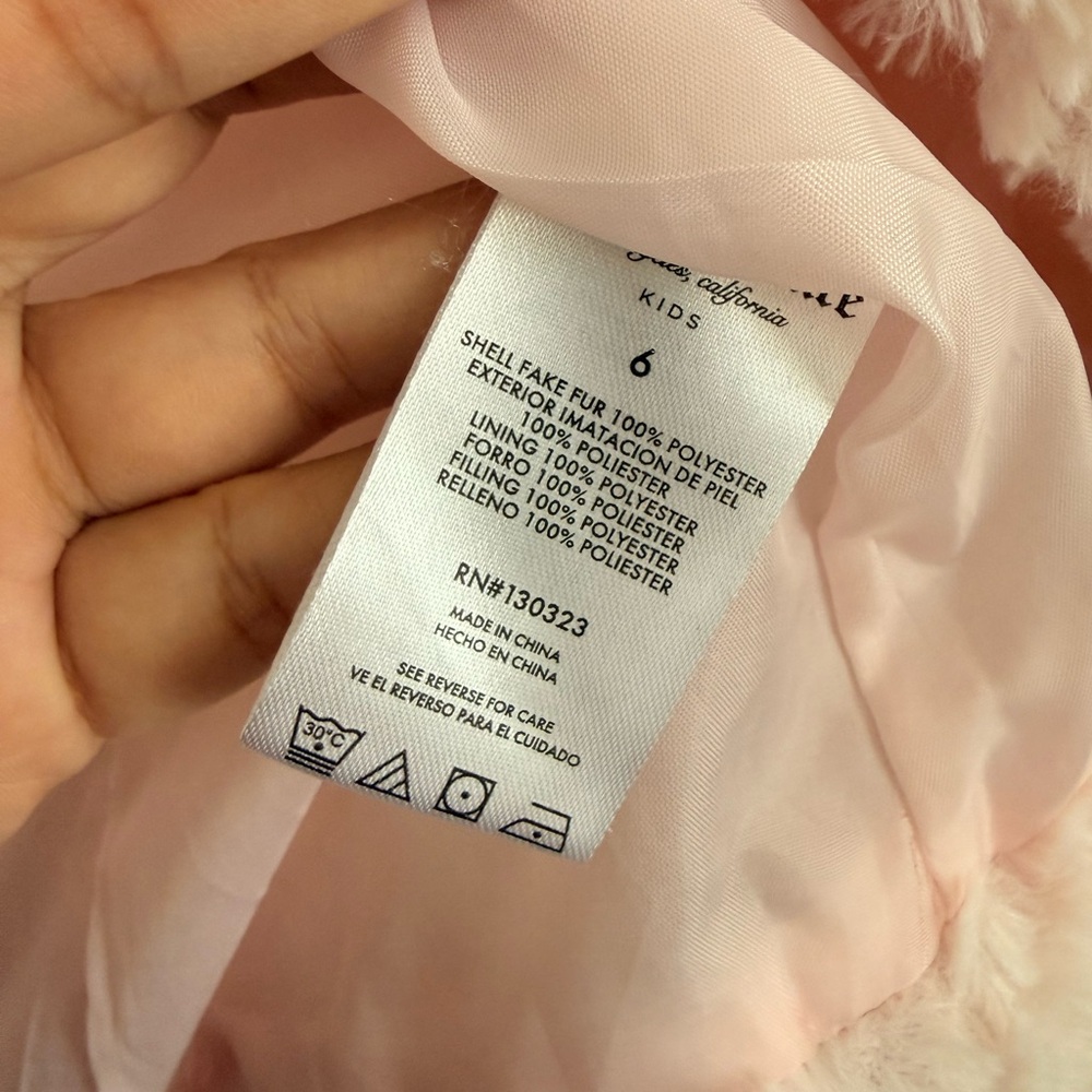 Juicy Couture Girls Faux Fur Pink Coat Size 6 - Picture 3 of 11